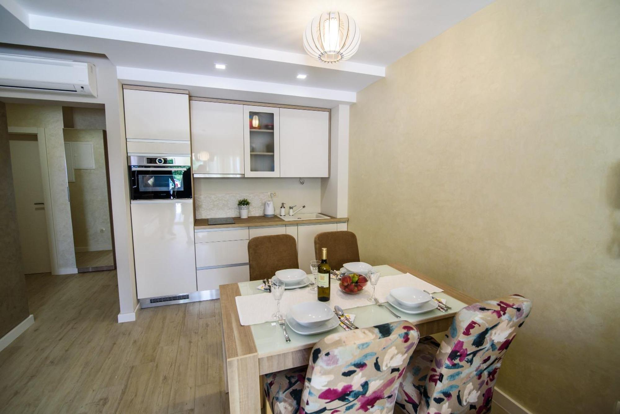 Apartments Leone Lukas Promajna Værelse billede