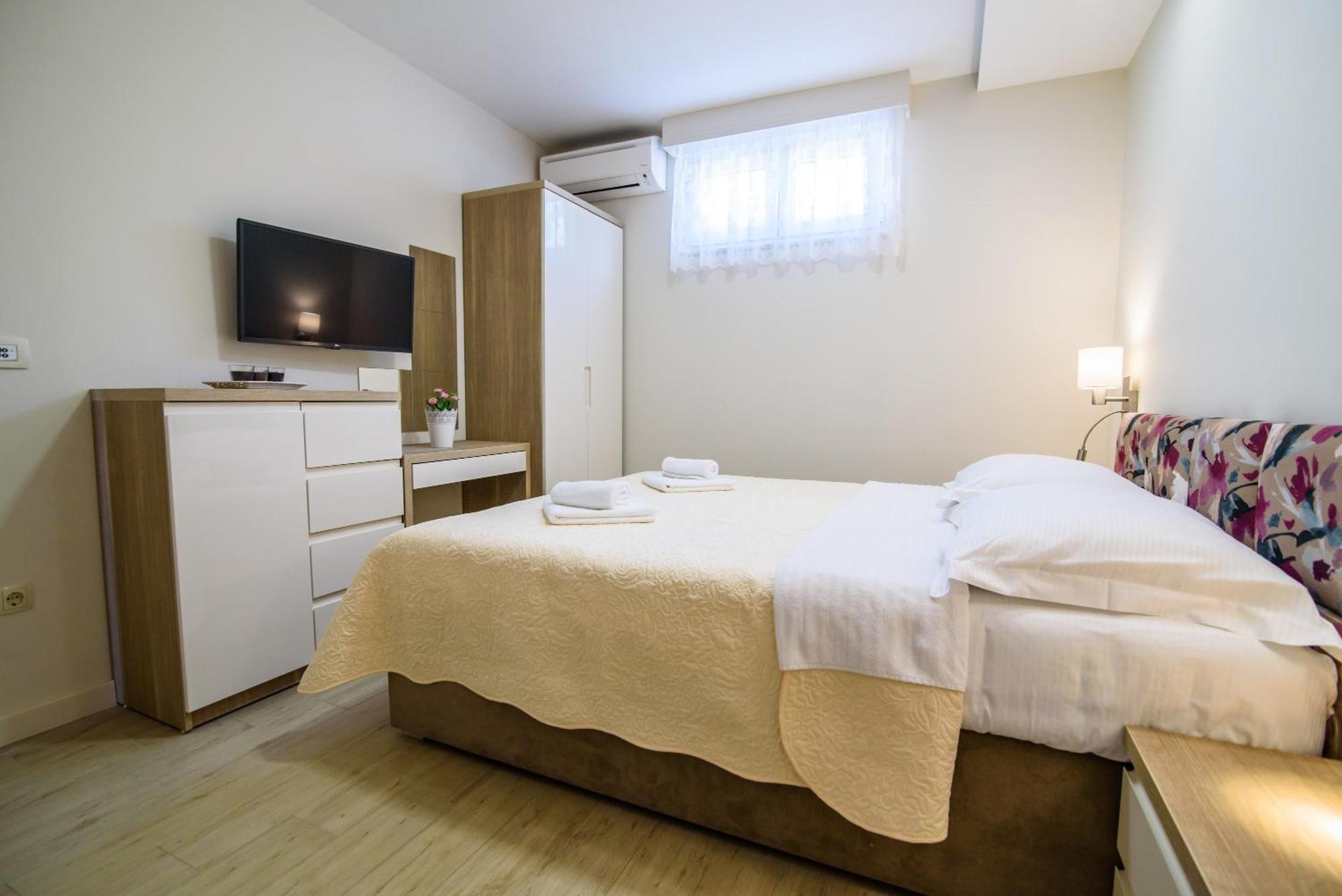 Apartments Leone Lukas Promajna Værelse billede
