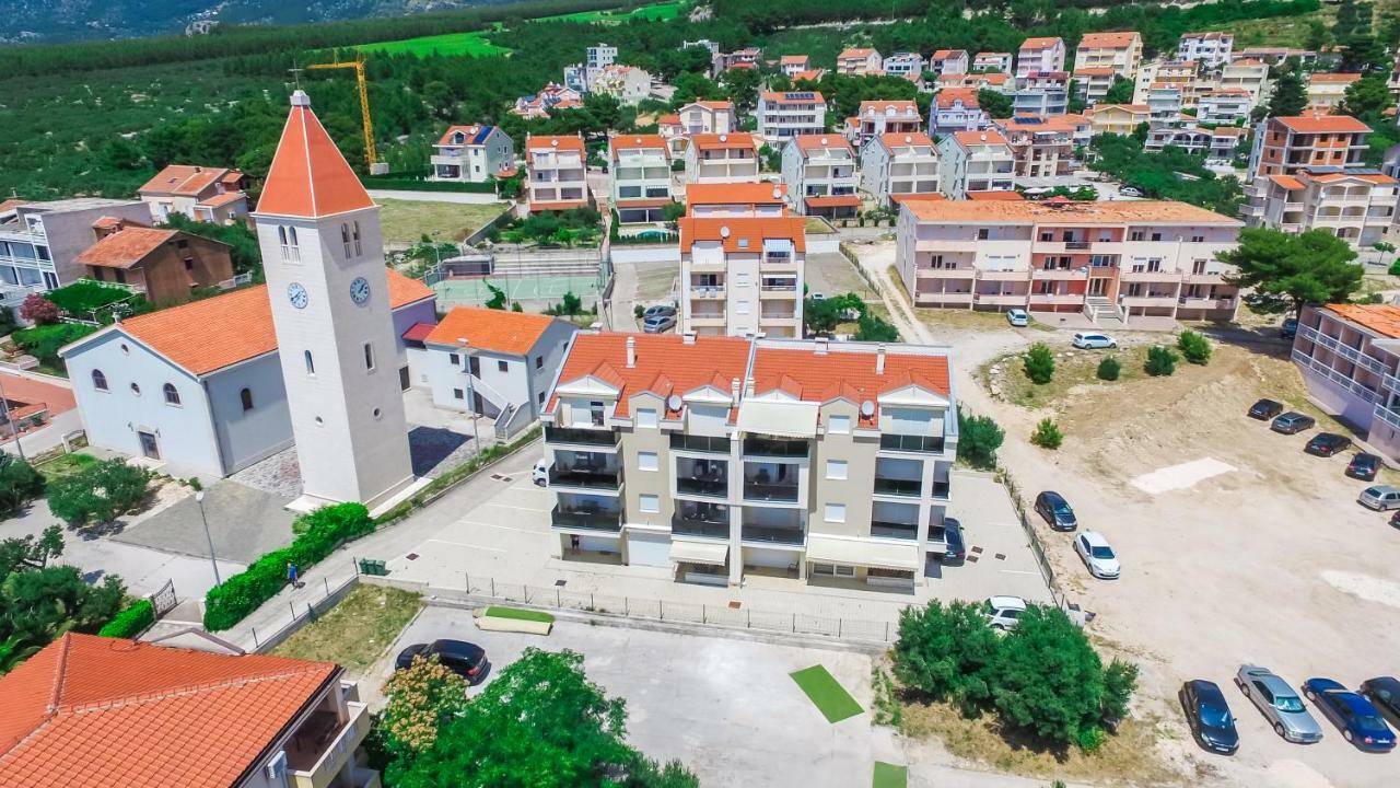 Apartments Leone Lukas Promajna Eksteriør billede